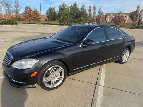 Used 2013 Mercedes-Benz S 550 4MATIC image 4