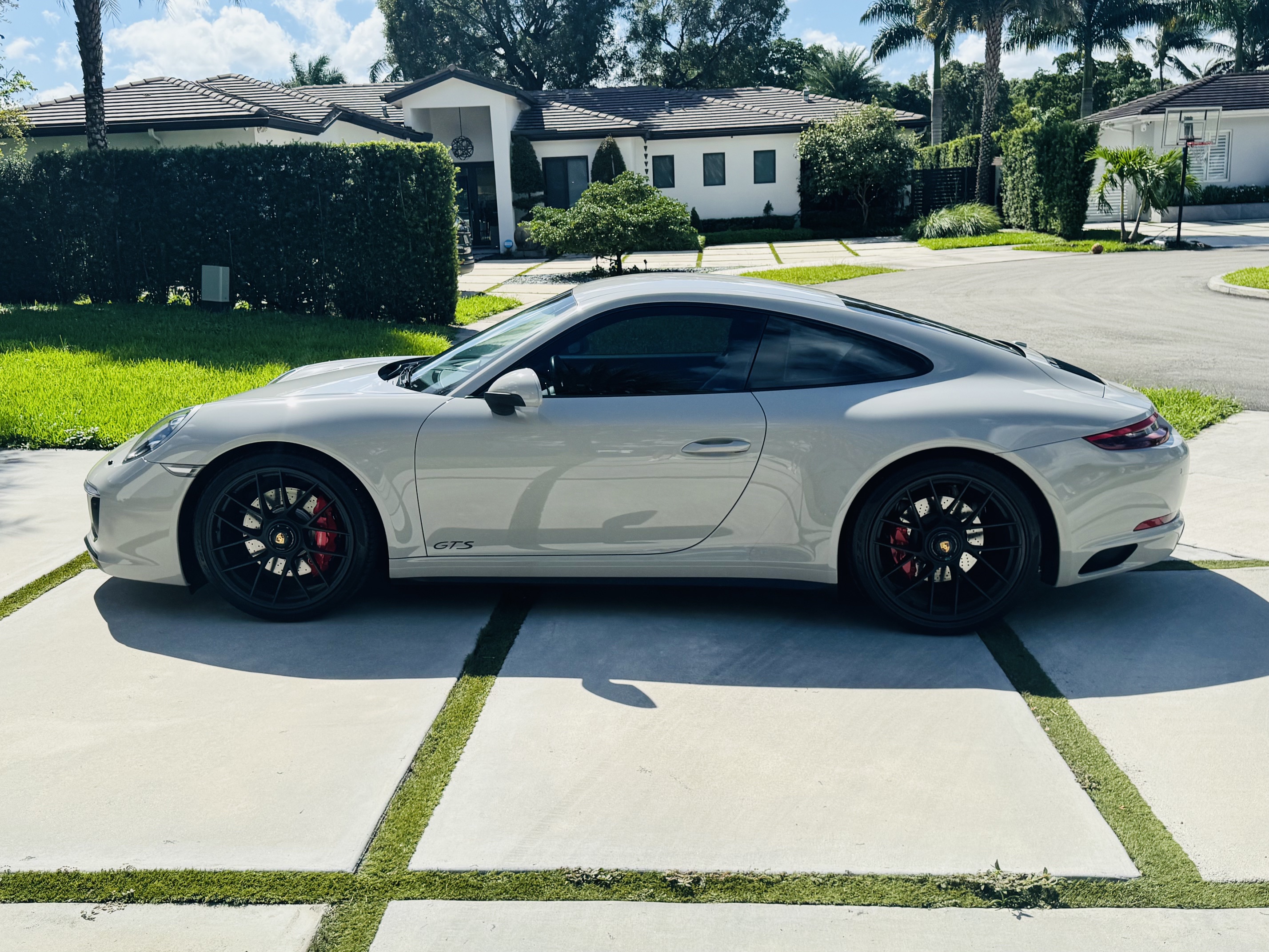 Used 2018 Porsche 911 GT3 RS image 4