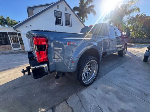 Used 2023 Ford F350 Lariat w/ Lariat Ultimate Package image 9