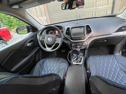 Used 2015 Jeep Cherokee Limited AWD/4WD image 4