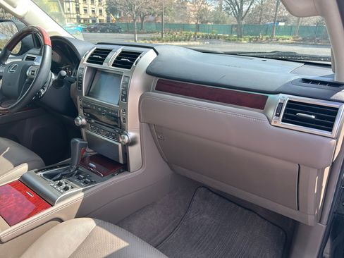 Used 2010 Lexus GX 460 Premium image 21