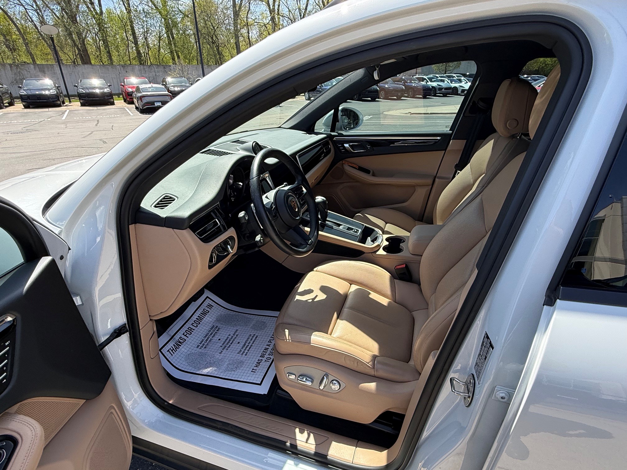 Used 2023 Porsche Macan AWD/4WD image 14