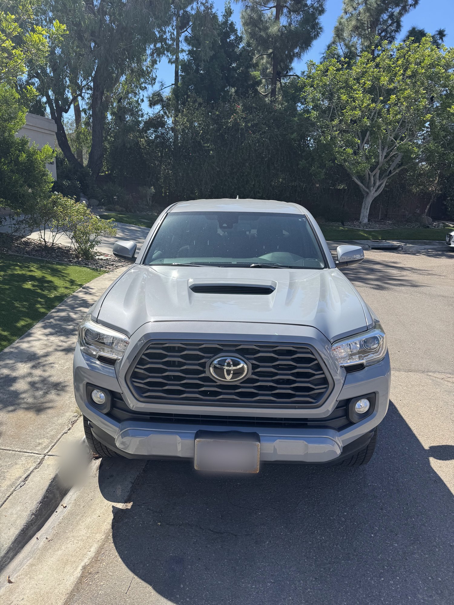 Used 2020 Toyota Tacoma TRD Sport w/ Technology Package AWD/4WD image 1
