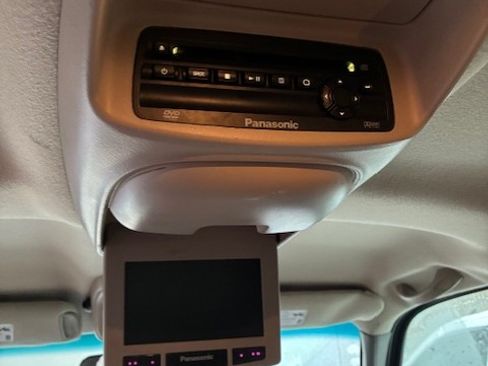 Used 2003 Chevrolet Tahoe LT image 14