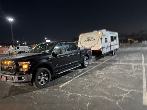 Used 2015 Ford F150 XLT w/ Equipment Group 302A Luxury image 6