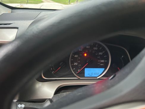 Used 2015 Toyota RAV4 XLE image 11