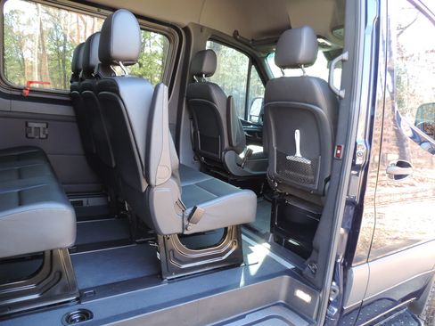 Used 2023 Mercedes-Benz Sprinter 2500 image 10