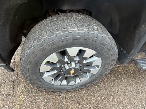 Used 2021 Chevrolet Silverado 2500 Custom w/ Custom Value Package image 27