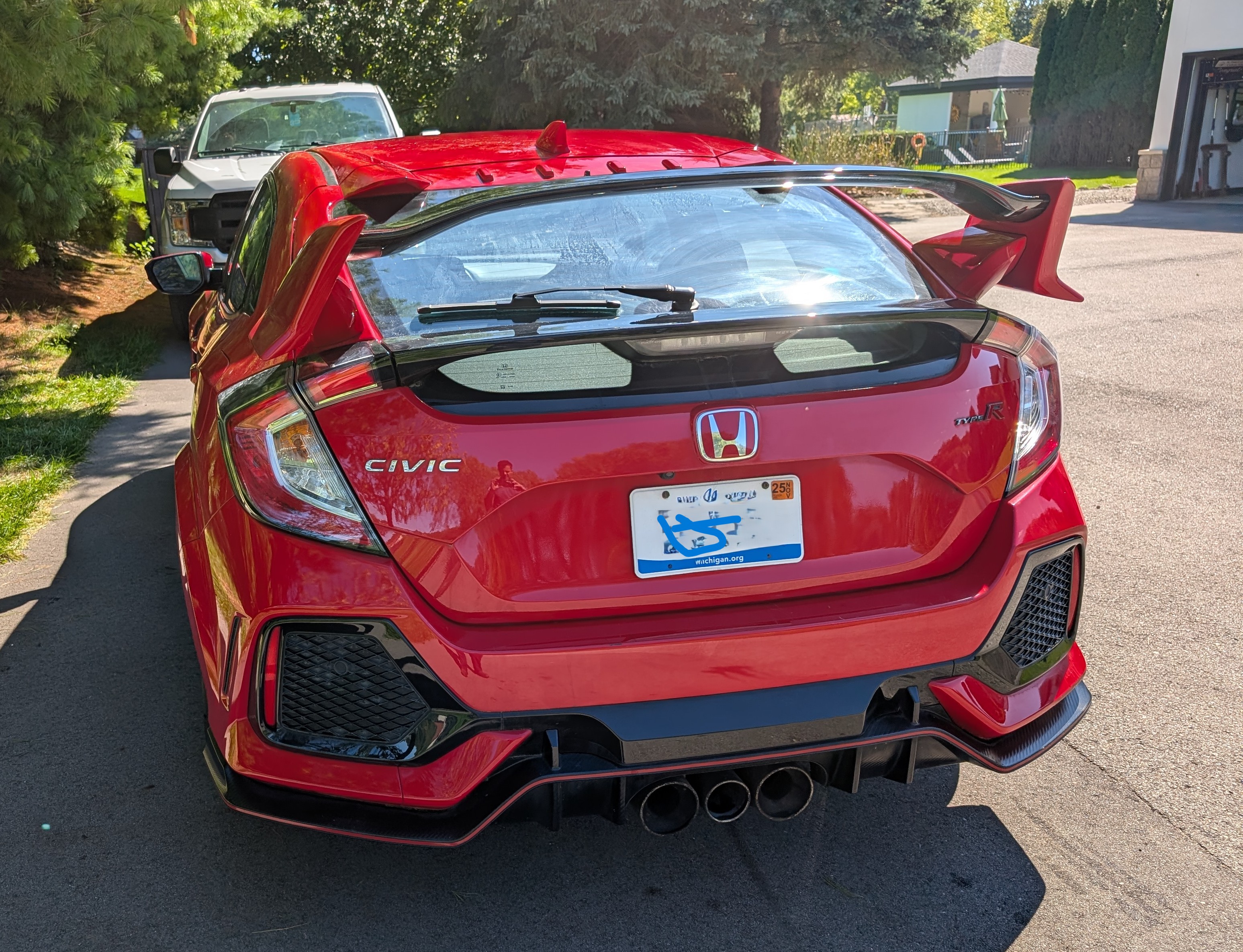 Used 2017 Honda Civic Type R image 4