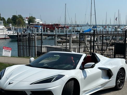 Used 2023 Chevrolet Corvette Stingray Premium Conv w/ Battery Protection Package image 1