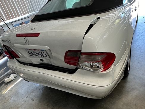 Used 2002 Mercedes-Benz CLK 320 Cabriolet image 11