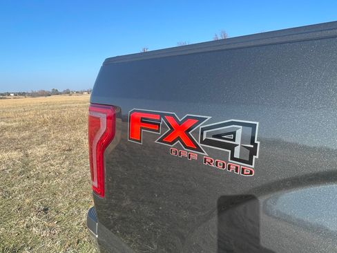 Used 2017 Ford F150 XLT w/ Equipment Group 302A Luxury image 5