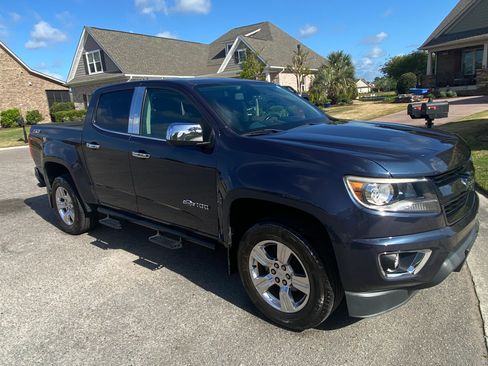 Used 2018 Chevrolet Colorado Z71 w/ Centennial Edition image 6