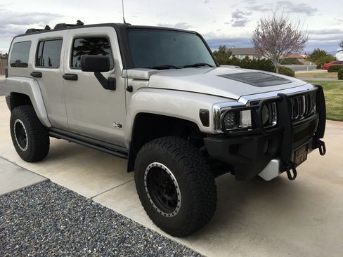 Used 2008 HUMMER H3 Luxury image 4