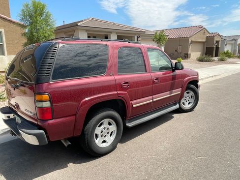 Used 2005 Chevrolet Tahoe LT w/ LT Preferred Equipment Group AWD/4WD image 4