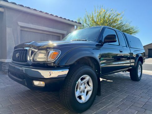 Used 2002 Toyota Tacoma 4x4 Xtracab V6 image 1