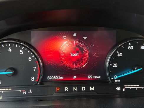 Used 2021 Ford Explorer Limited w/ Equipment Group 301A AWD/4WD image 15