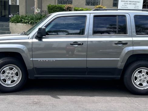 Used 2012 Jeep Patriot Sport FWD image 1
