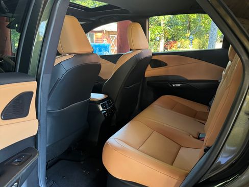 Used 2024 Lexus RX 350 AWD image 8