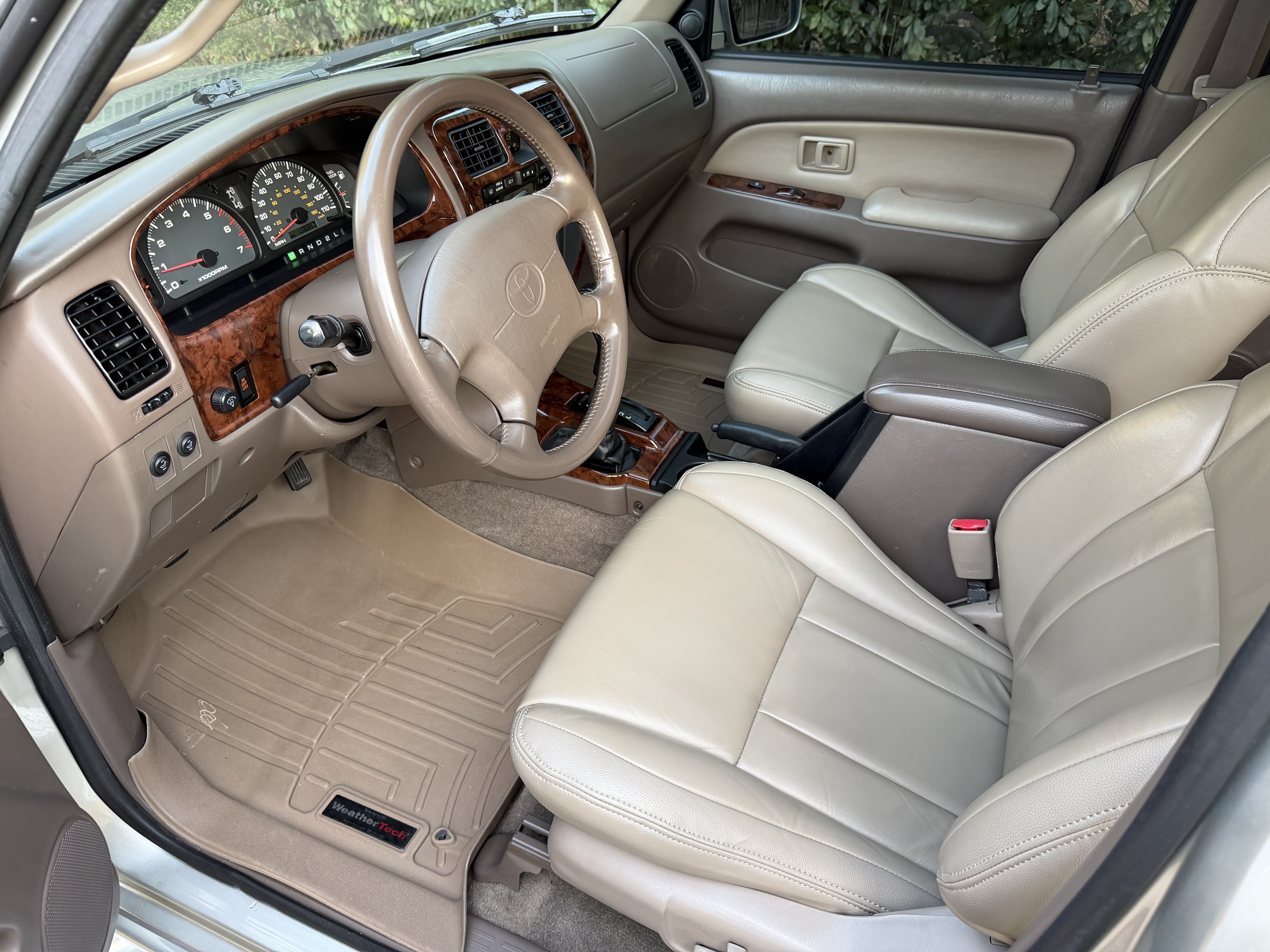 Used 2000 Toyota 4Runner Limited AWD/4WD image 17