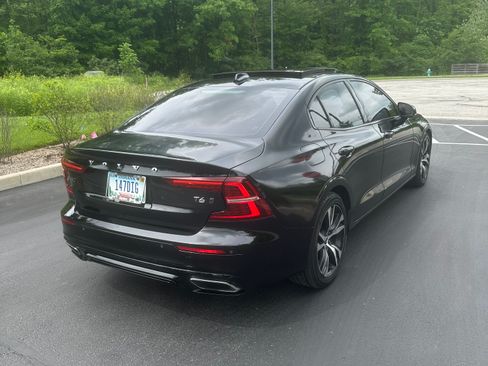 Used 2019 Volvo S60 T6 R-Design image 10