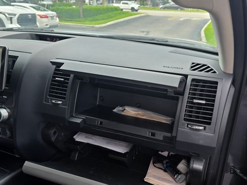 Used 2014 Toyota Sequoia Limited image 12