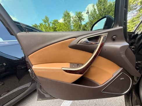 Used 2012 Buick Verano Leather FWD image 12