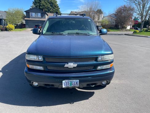 Used 2005 Chevrolet Tahoe Z71 w/ Preferred Equipment Group image 6