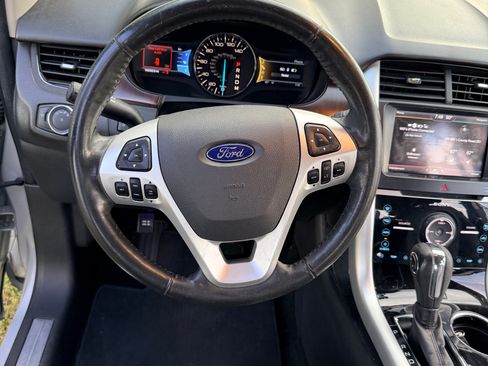 Used 2011 Ford Edge Limited w/ Driver Entry Pkg AWD/4WD image 11