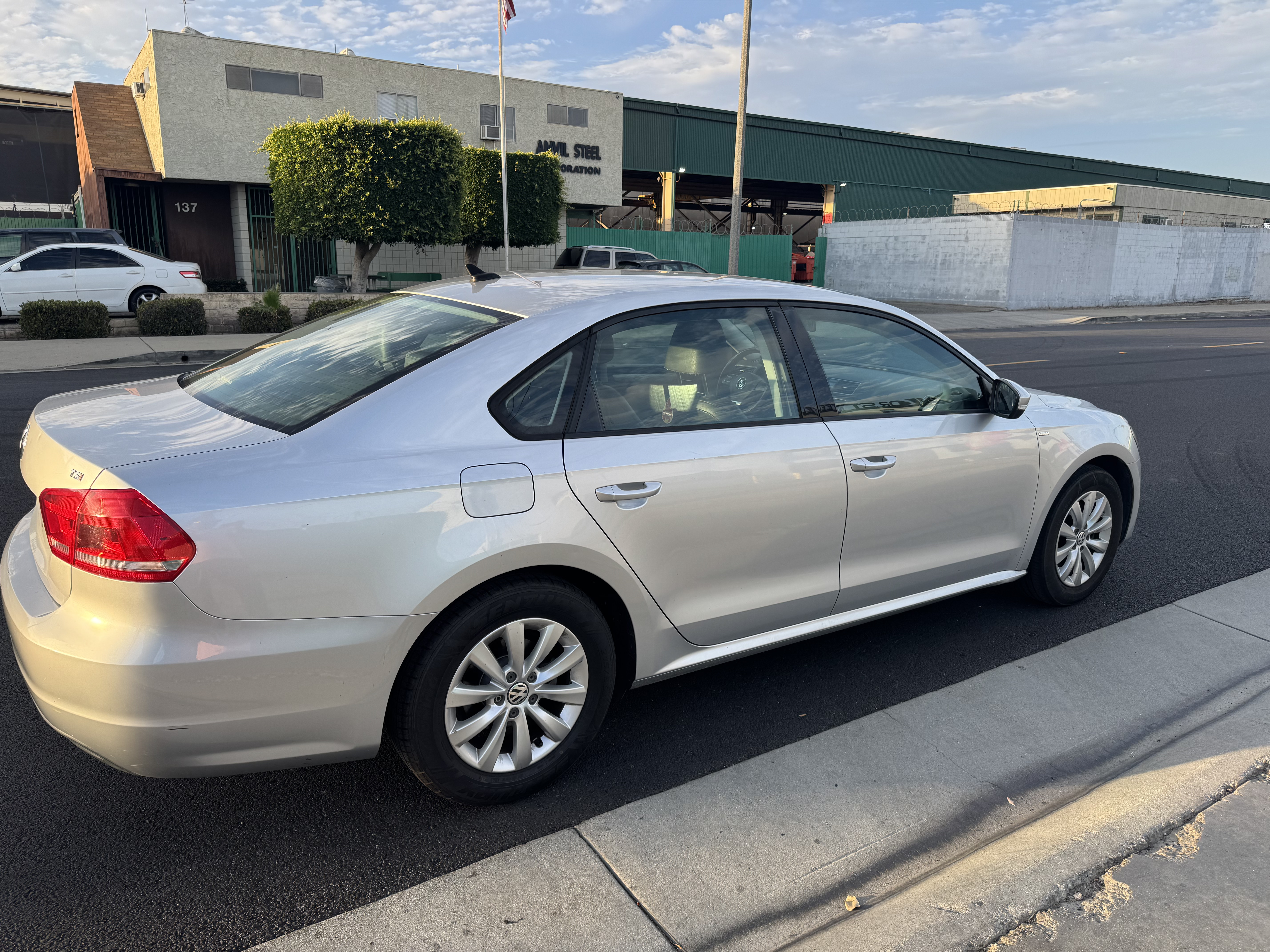 Used 2015 Volkswagen Passat 1.8T Wolfsburg Edition FWD image 2