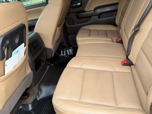 Used 2018 GMC Sierra 3500 Denali w/ Duramax Plus Package image 10