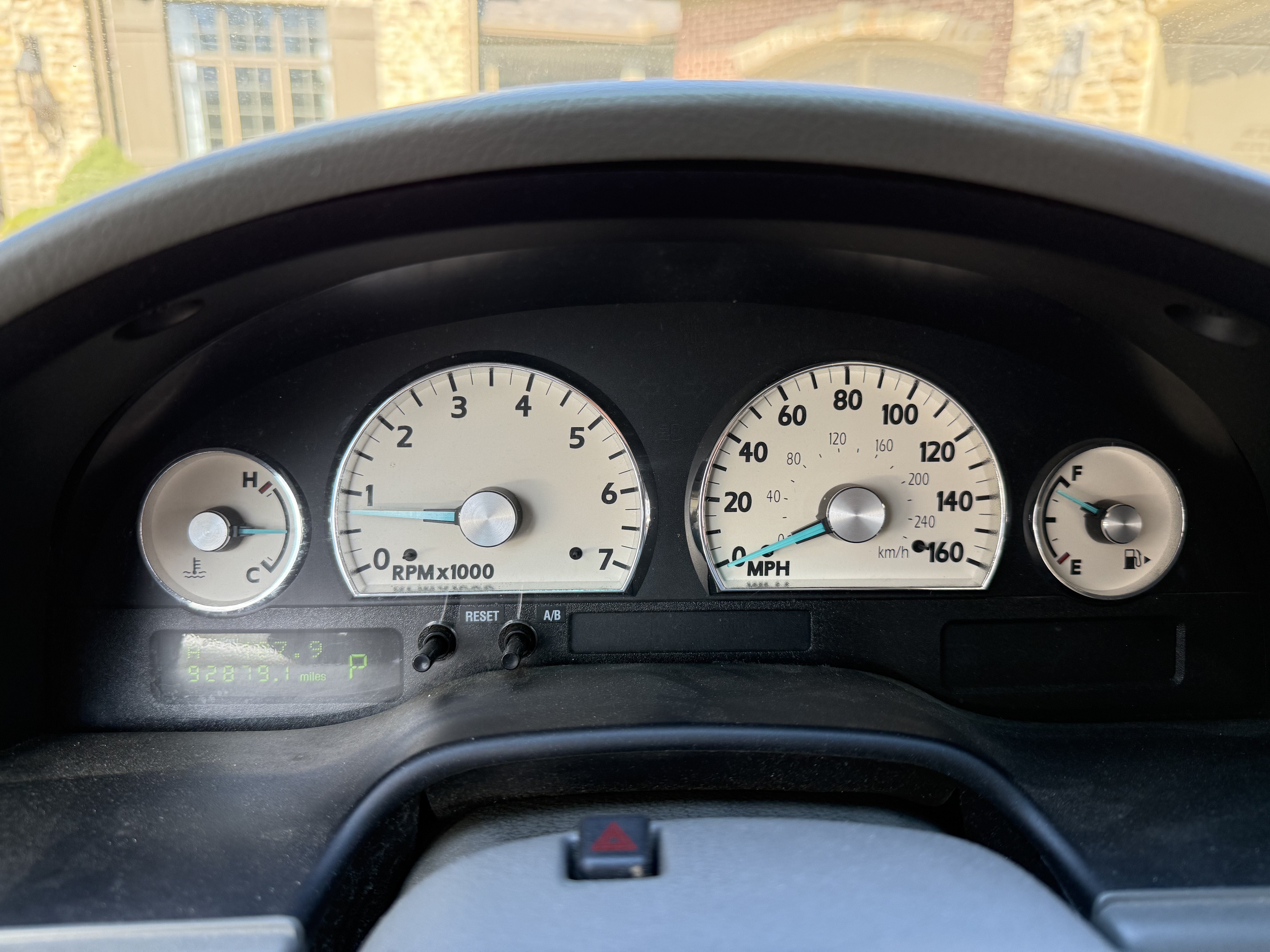Used 2004 Ford Thunderbird Pacific Coast RWD image 20