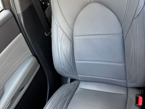 Used 2019 Toyota Avalon Limited w/ Advanced Safety Package image 20