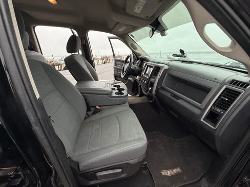 Used 2015 RAM 1500 Express image 5