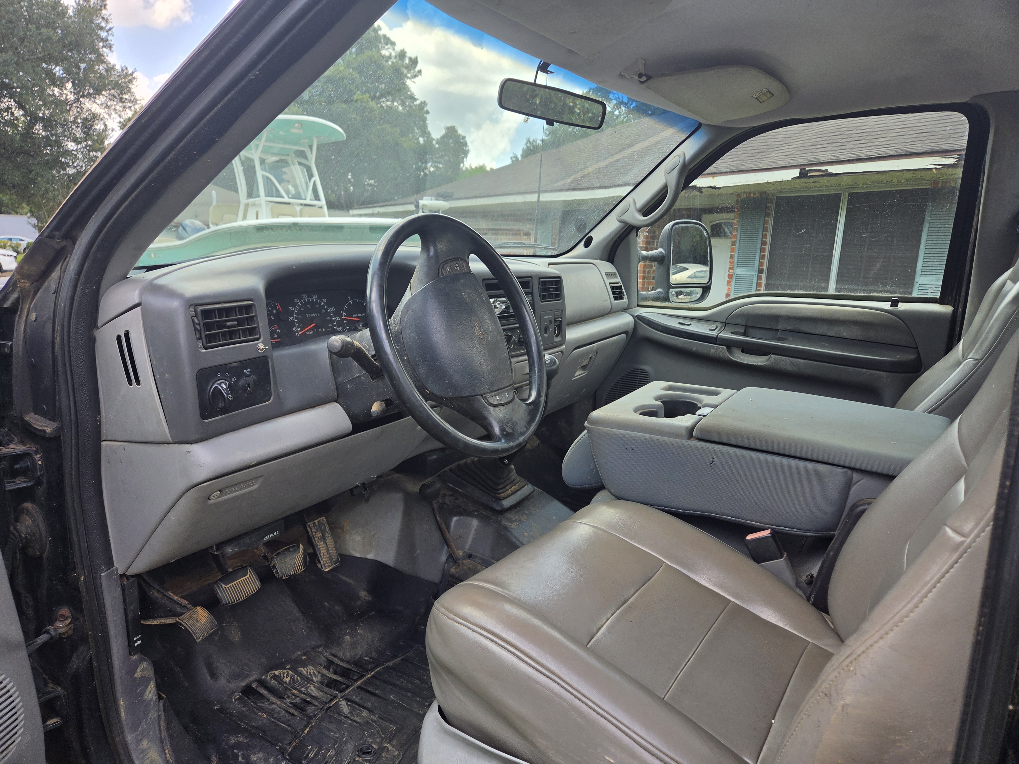 Used 1999 Ford F250 4x4 Regular Cab Super Duty image 4