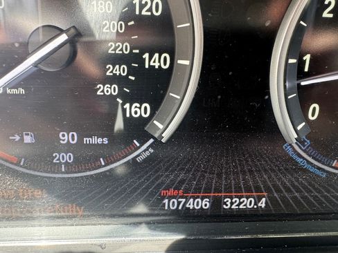 Used 2013 BMW 750i xDrive image 6