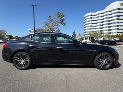 Used 2015 Maserati Ghibli image 4