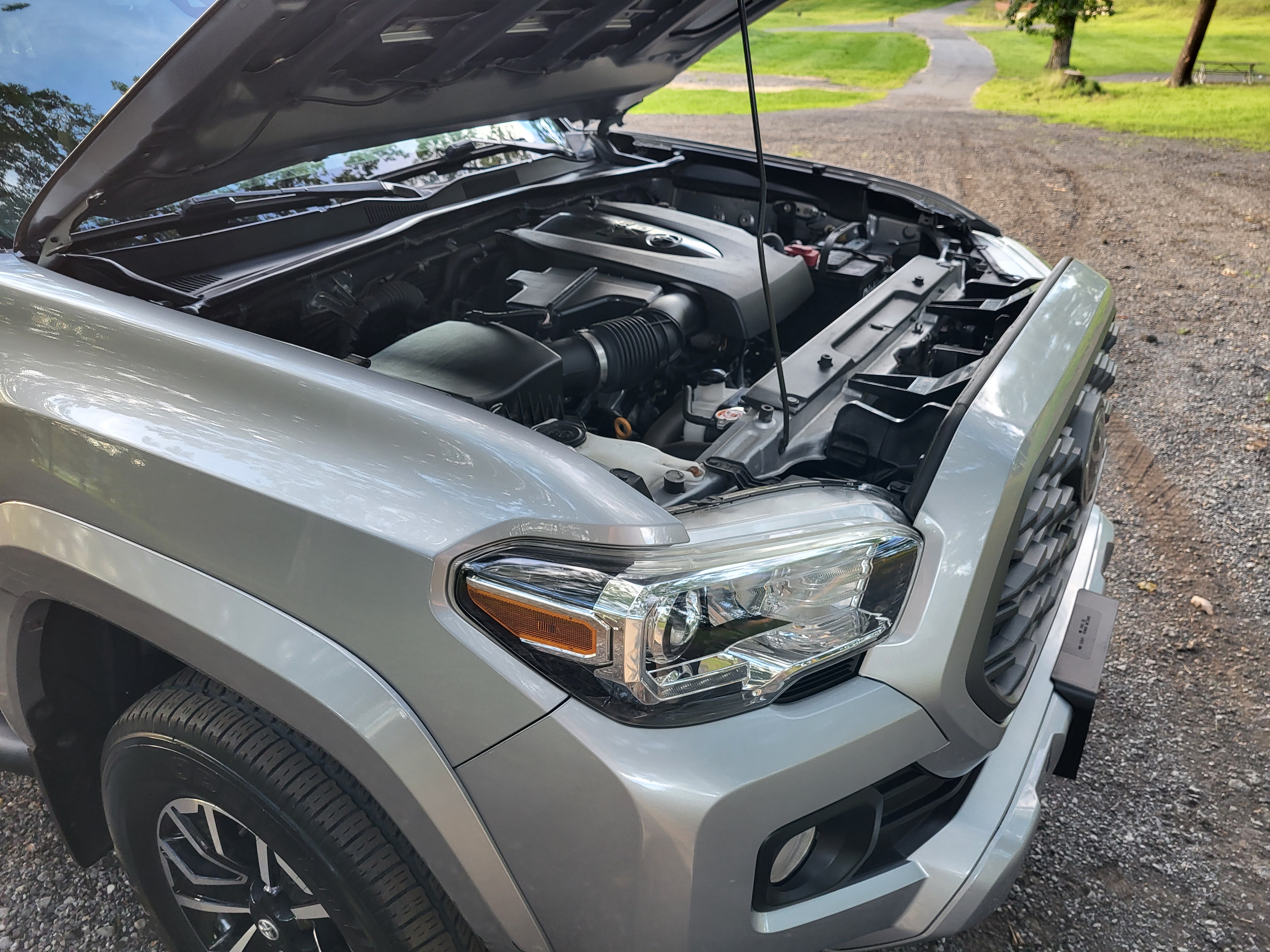 Used 2020 Toyota Tacoma TRD Sport AWD/4WD image 12