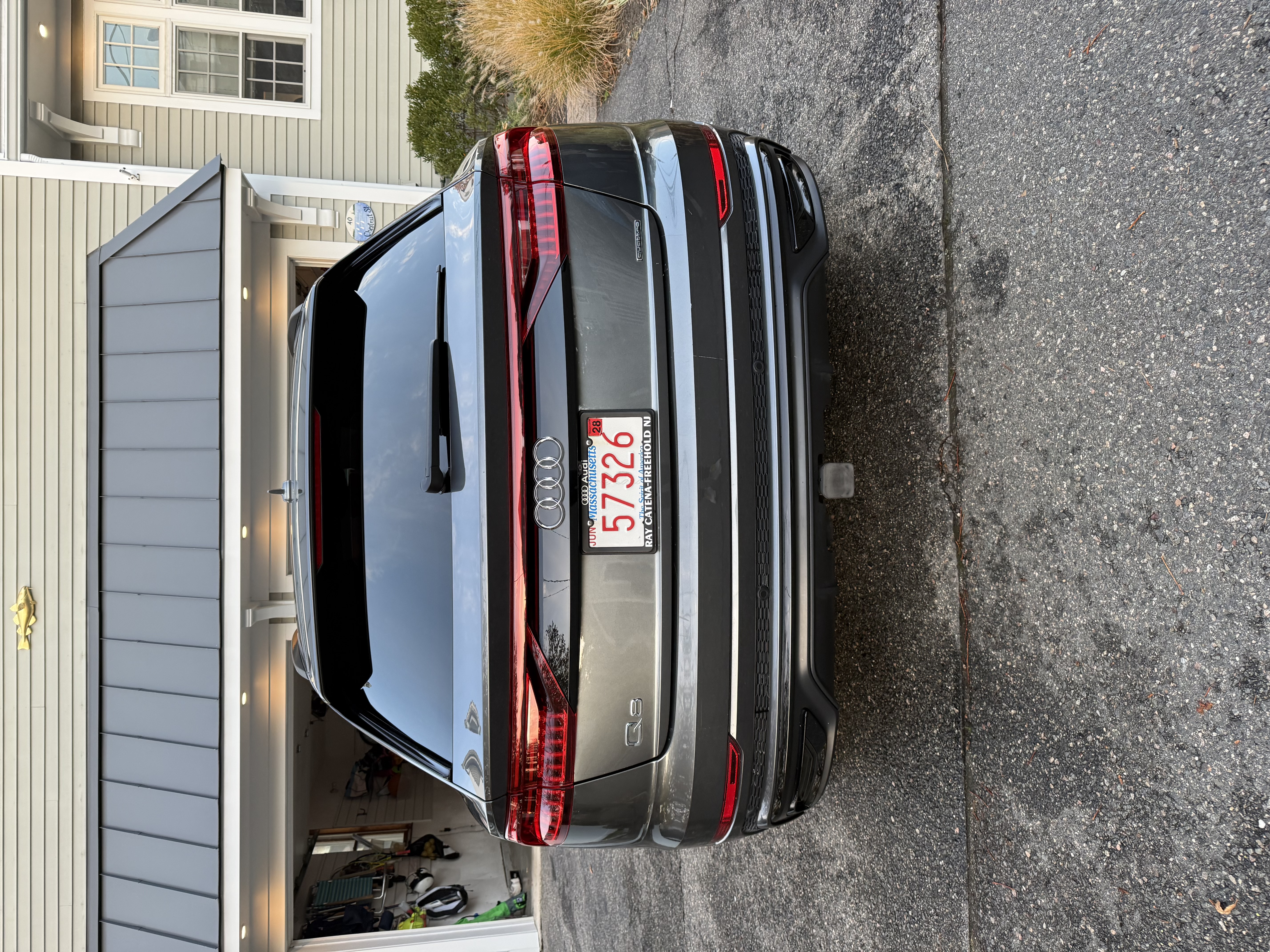 Used 2019 Audi Q8 Premium Plus w/ Premium Plus AWD/4WD image 2
