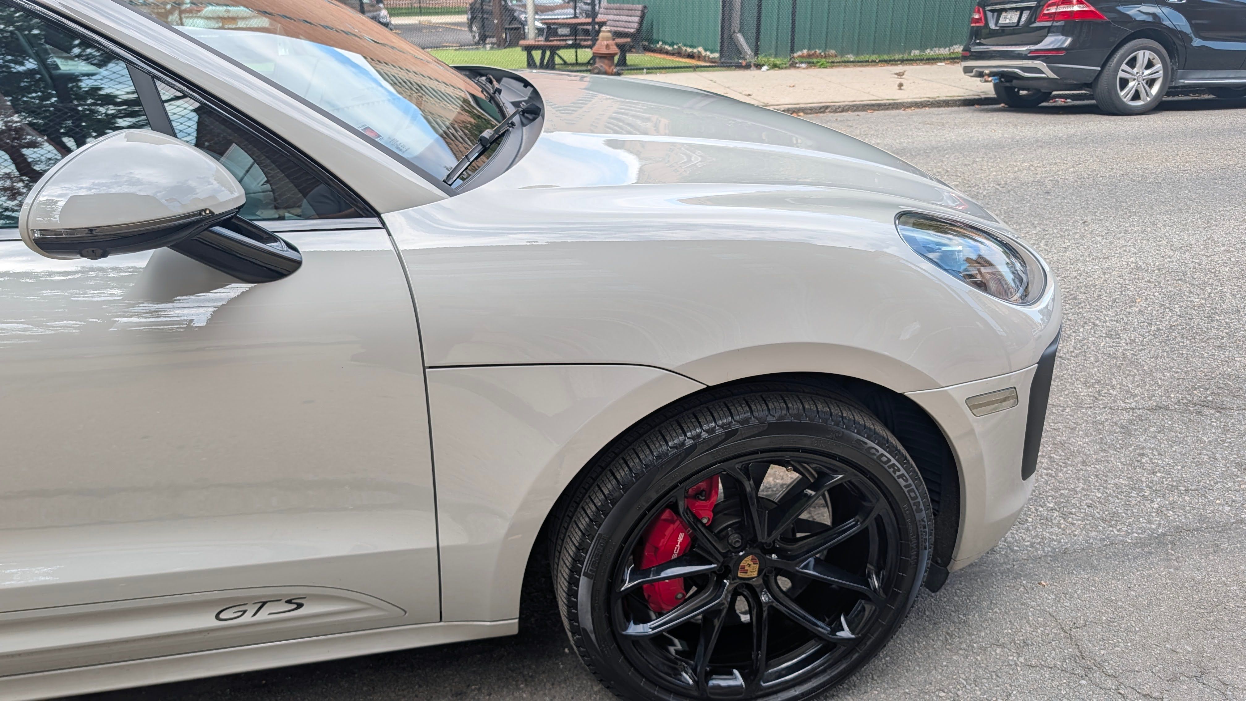 Used 2025 Porsche Macan GTS AWD/4WD image 12