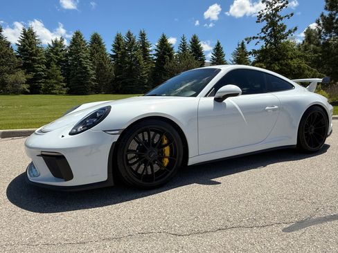 Used 2018 Porsche 911 GT3 image 2