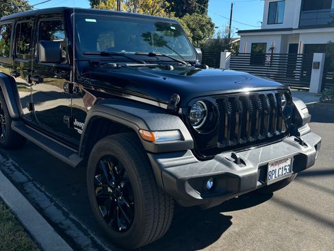 Used 2020 Jeep Wrangler Unlimited Sport S image 1
