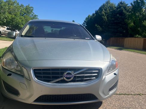 Used 2013 Volvo S60 T5 AWD/4WD image 13