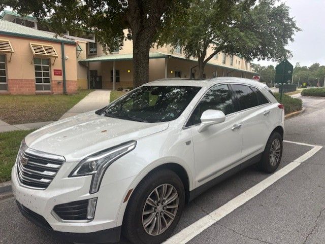 Used 2018 Cadillac XT5 Luxury w/ Driver Awareness Package FWD image 4