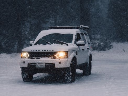 Used 2013 Land Rover LR4 HSE image 5