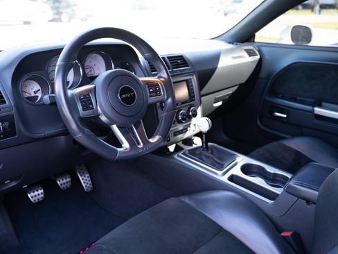 Used 2012 Dodge Challenger SRT8 image 4