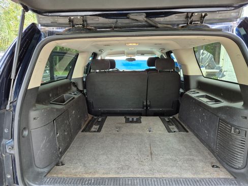 Used 2007 Chevrolet Suburban 2500 LT image 7