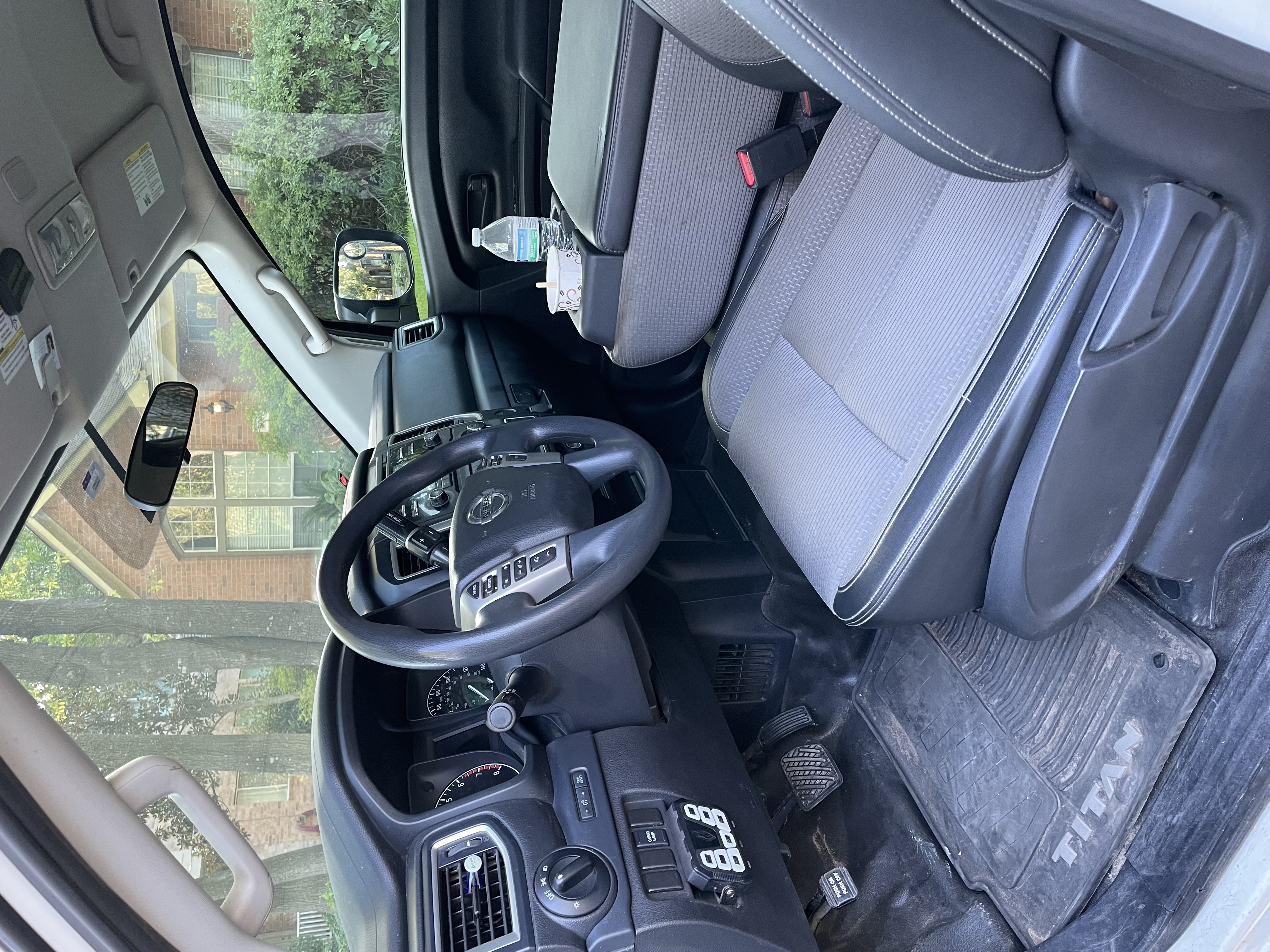 Used 2018 Nissan Titan S RWD image 14