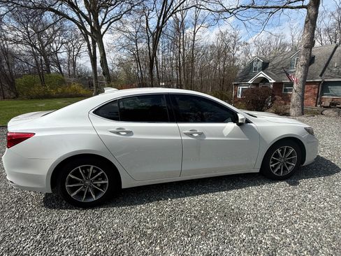 Used 2020 Acura TLX image 4