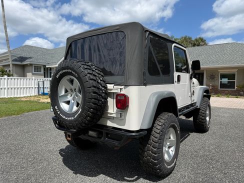 Used 2001 Jeep Wrangler Sahara image 9